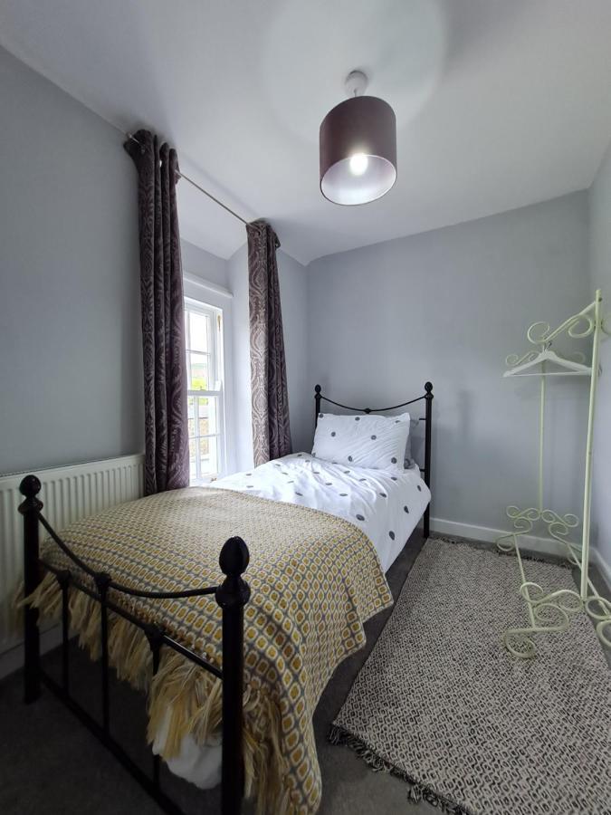 Picturesque 2 Bedroom Miners Cottage Near Bike Park Wales & Brecon Beacons 머티르티드필 외부 사진