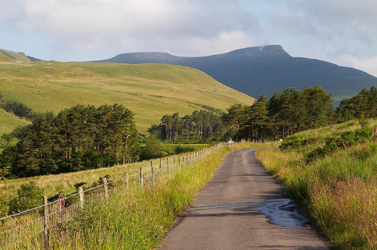 Picturesque 2 Bedroom Miners Cottage Near Bike Park Wales & Brecon Beacons 머티르티드필 외부 사진